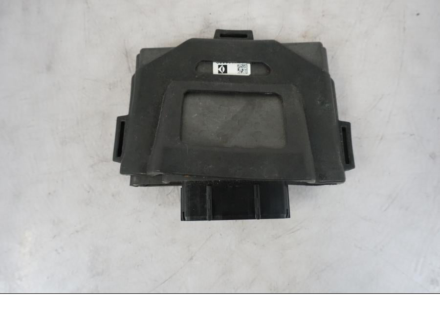 Höger sida på CDI / ECU från en KTM 1290 Super Duke R -2021 motorcykel.