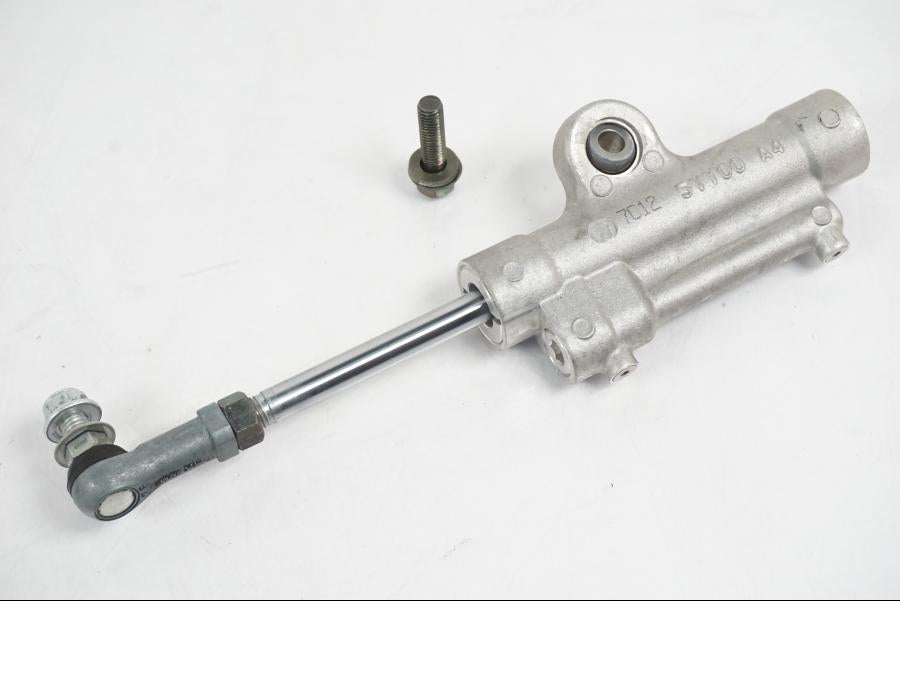 Snett nerifrån på Styrdämpare från en Yamaha YZF 1000 R1 -2007 motorcykel.