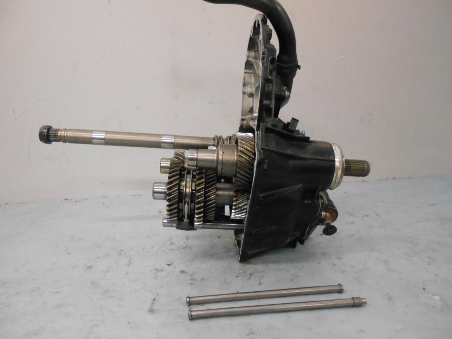 Framsidan på Växellåda från en BMW R 1200 GSA -2018 motorcykel.