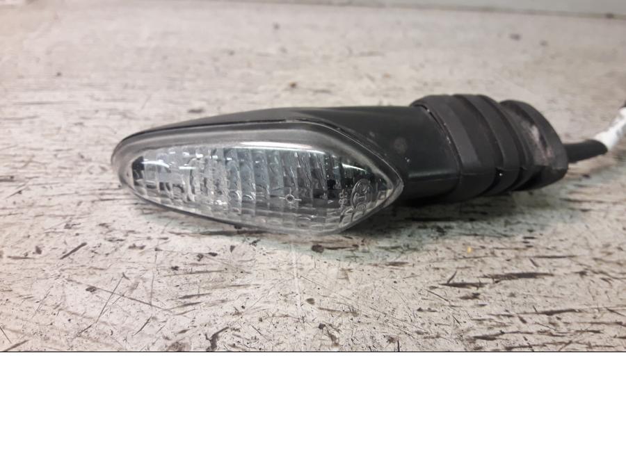 Framsidan på Blinkers från en Ducati Multistrada 1260 -2019 motorcykel.