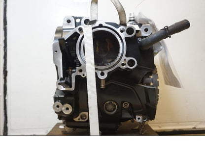 Framsidan på Reservdelsmotor från en BMW R 1250 GS -2019 motorcykel.