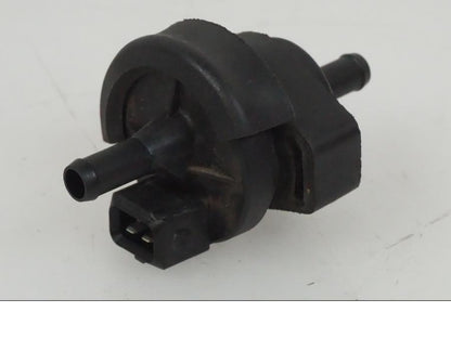 Framsidan på Fuel Evap System från en BMW R Ninet -2017 motorcykel.