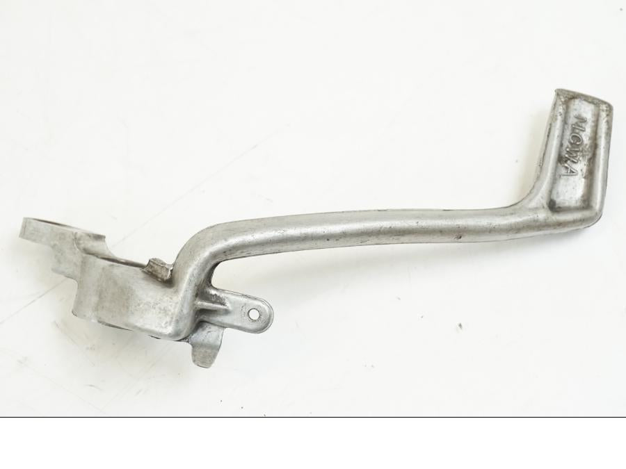 Höger sida på Bromspedal från en Honda VFR 800 -2003 motorcykel.