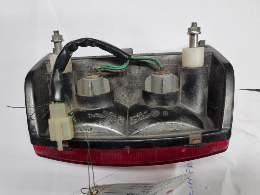 Höger sida på Baklampa från en Honda CBR 600 -2002 motorcykel.
