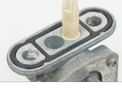 Vänster sida på Bensinkran från en Yamaha XJ 900 -1997 motorcykel.