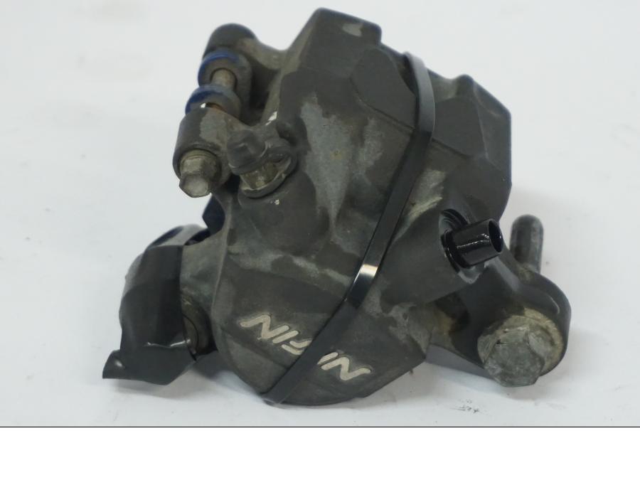 Framsidan på Bromsok från en Honda CB 500 X -2015 motorcykel.