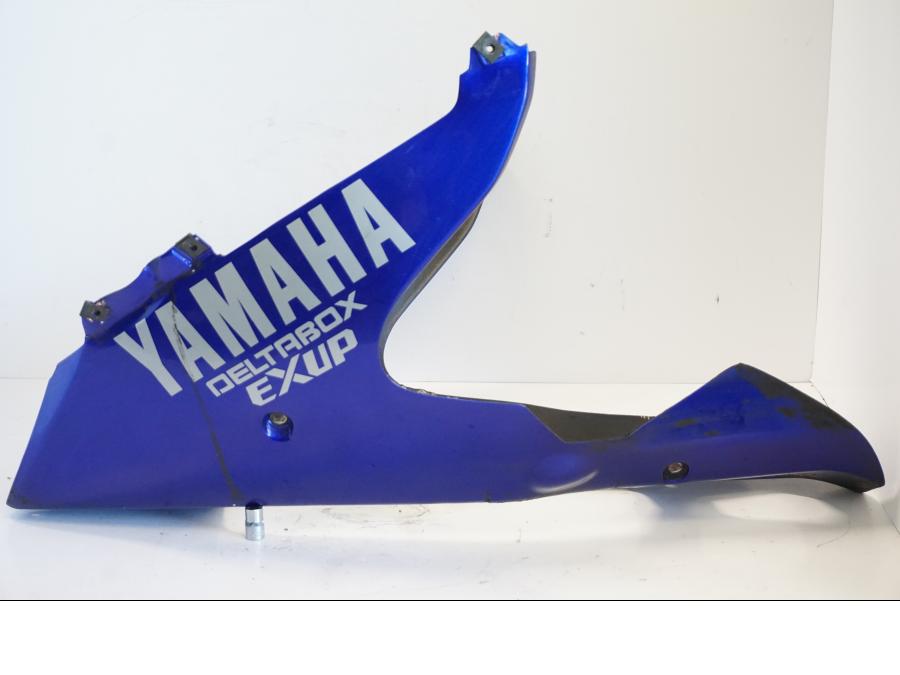 Baksidan på Magkåpa från en Yamaha YZF 1000 R -1997 motorcykel.