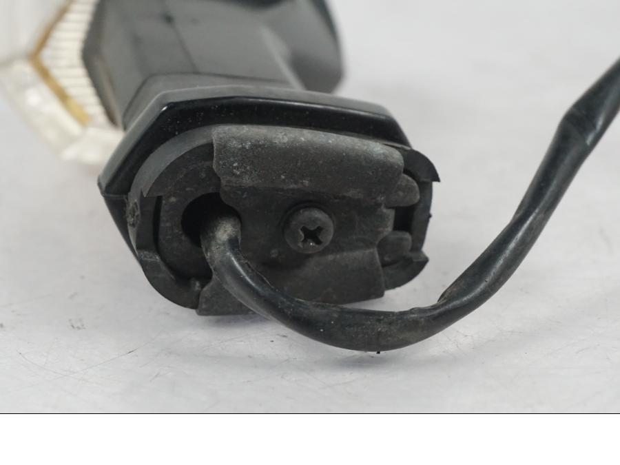 Snett uppifrån på Blinkers från en Kawasaki ER-6N ABS -2010 motorcykel.