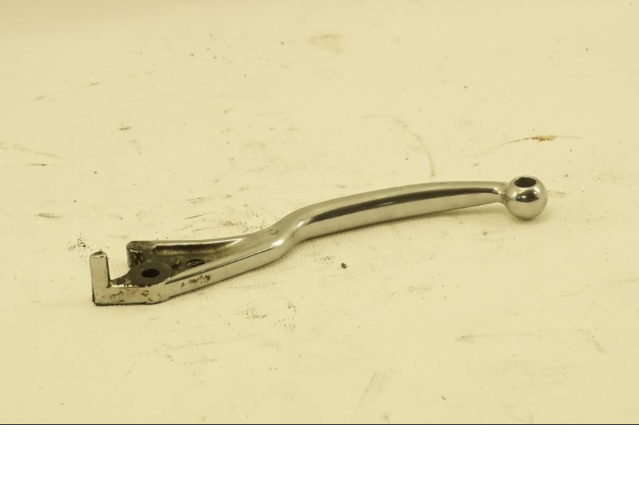 Baksidan på Bromsgrepp från en Suzuki VS 1400 -2001 motorcykel.