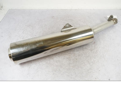 Framsidan på Ljuddämpare från en Honda CBR 1100 XX -1998 motorcykel.