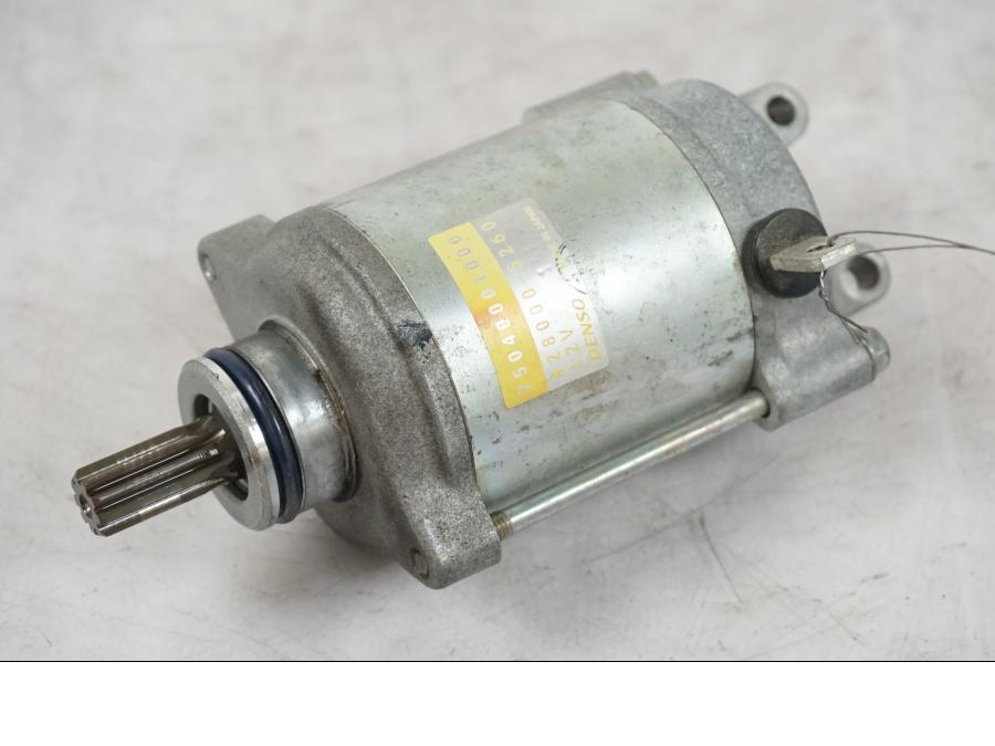 Framsidan på Startmotor från en KTM 690 SM R -2009 motorcykel.