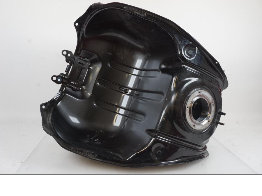 Extrabild4 på Bensintank från en Suzuki GSX-R 1000 -2007 motorcykel.