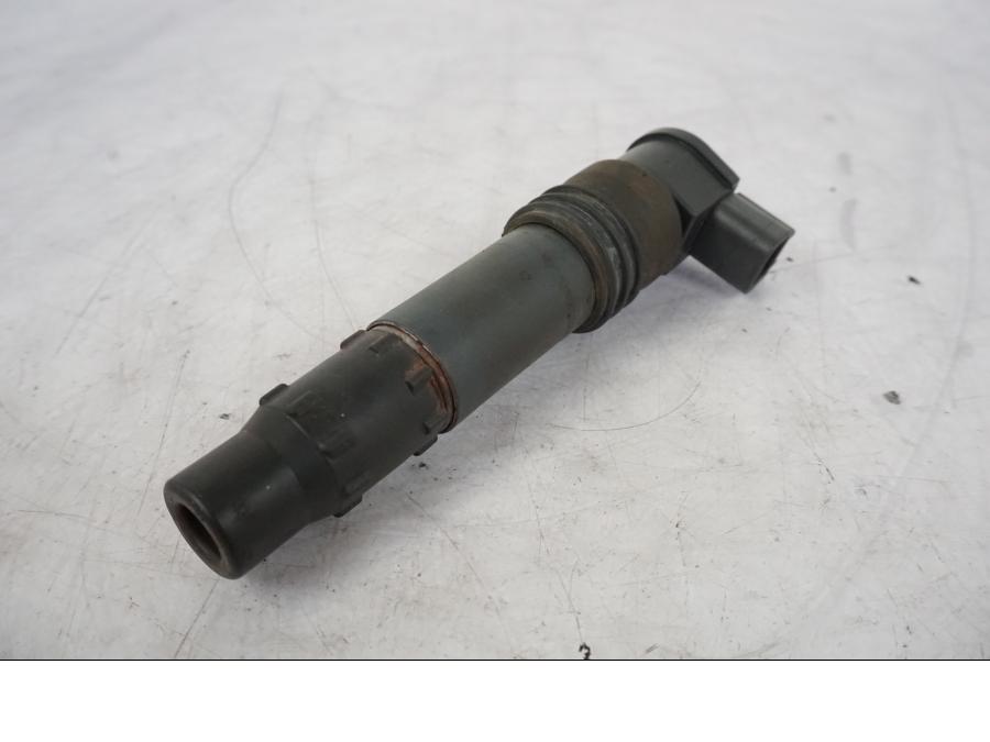 Framsidan på Tändspole från en Suzuki GSX-R 1000 -2005 motorcykel.