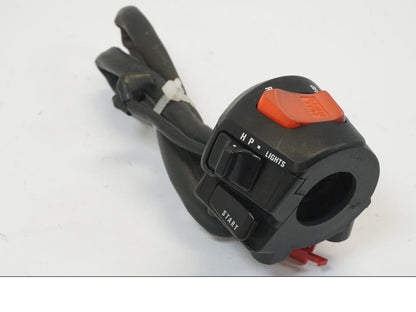 Baksidan på Styrelreglage från en Honda CB 750 SF -1993 motorcykel.