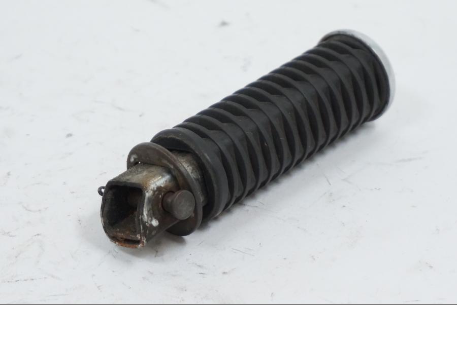 Framsidan på Fotpinne från en Honda VT 600 C -1995 motorcykel.