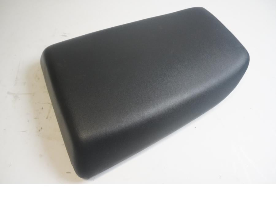 Baksidan på Sadel från en Kawasaki ZX-7R -1998 motorcykel.