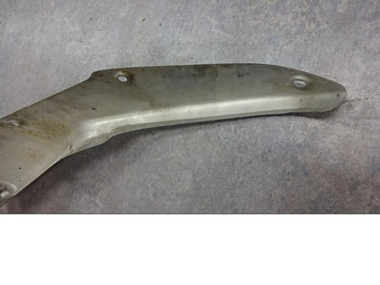 Snett uppifrån på Ljuddämpardekor från en Honda CB 1000 R -2009 motorcykel.