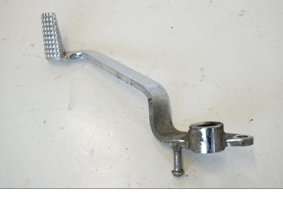 Extrabild2 på Bromspedal från en Kawasaki ZR-7 -2001 motorcykel.