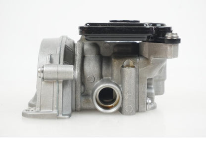 Vänster sida på Oljepump från en BMW F 850 GS -2019 motorcykel.