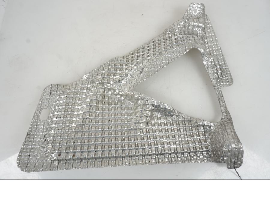 Framsidan på Värmeskydd från en Suzuki GSX-R 1000 -2007 motorcykel.