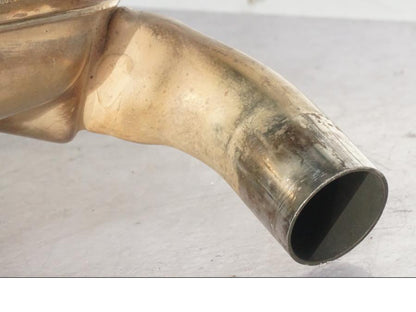 Höger sida på Mellanburk från en BMW R 1150 GS/A -2002 motorcykel.