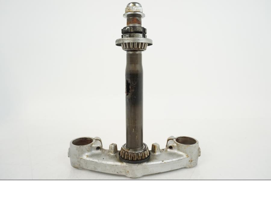 Framsidan på Gaffelkrona från en Yamaha XV 1100 -1993 motorcykel.