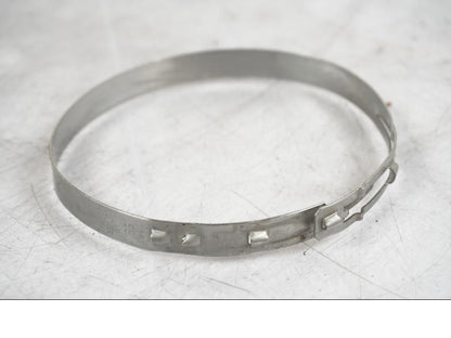 Snett uppifrån på Insugsgummi från en BMW R 1200 GSA -2014 motorcykel.