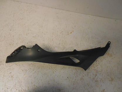 Framsidan på Bensintankskåpa från en BMW S 1000 RR -2017 motorcykel.