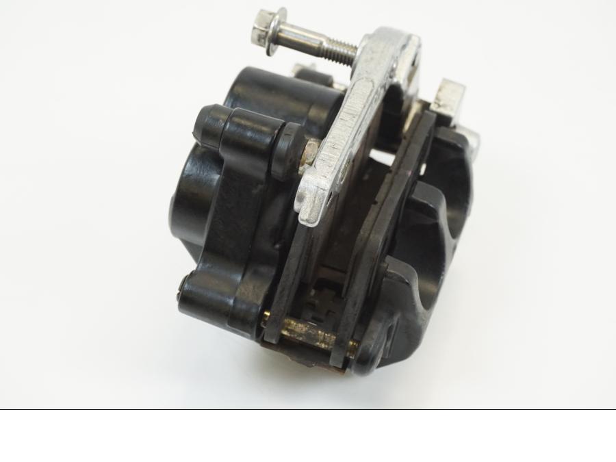 Snett nerifrån på Bromsok från en Triumph Speedmaster -2006 motorcykel.