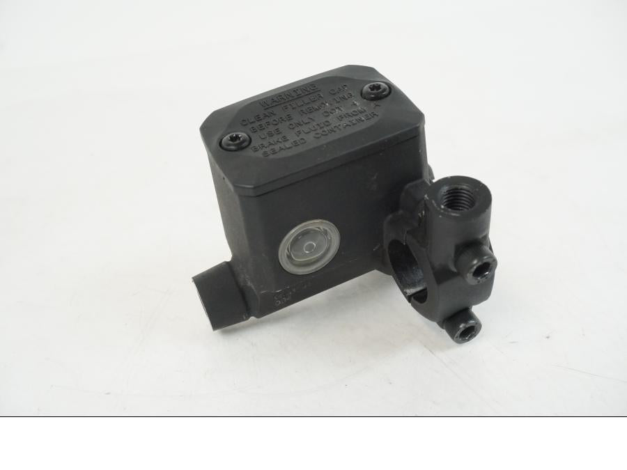 Framsidan på Bromshuvudcylinder från en AJP PR7 -2021 motorcykel.