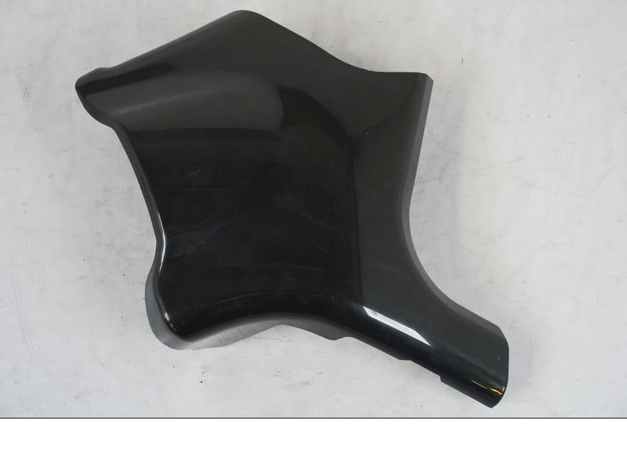 Framsidan på Ramskydd från en Suzuki VL 800 -2002 motorcykel.