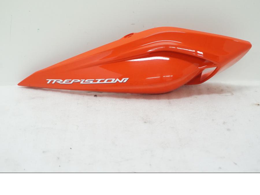 Baksidan på Bakvinge från en MV Agusta Brutale 800 -2014 motorcykel.