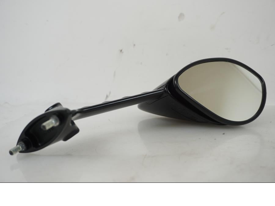 Framsidan på Backspegel från en Kawasaki ZX1400FFF -2015 motorcykel.