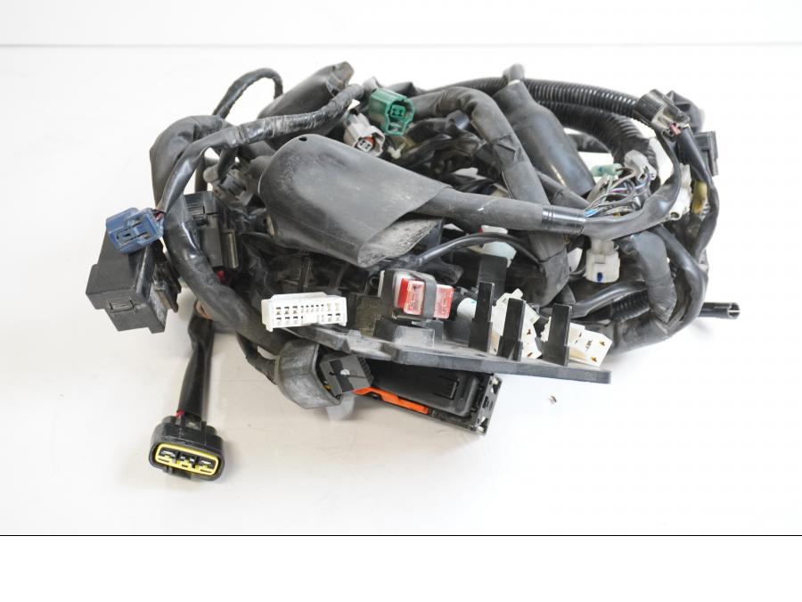 Framsidan på Kabelstam från en Yamaha XT 1200 Z -2011 motorcykel.