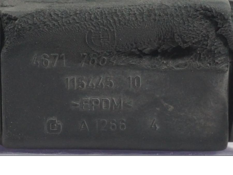 Vänster sida på Fotpinne från en BMW R 1200 GS -2005 motorcykel.