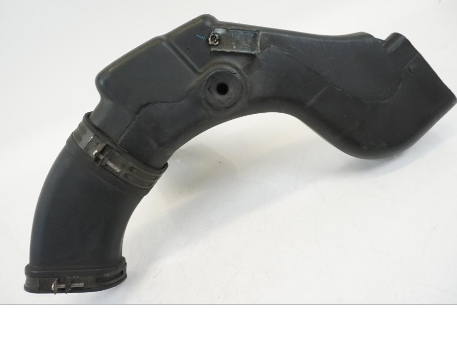 Vänster sida på Luftintag från en Kawasaki ZX-12R -2000 motorcykel.