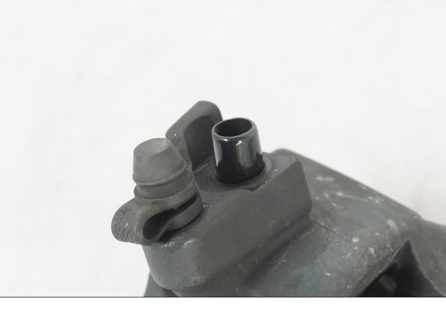 Baksidan på Bromsok från en BMW R 1200 GSA -2012 motorcykel.