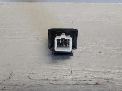 Framsidan på Relä från en KTM 125 Duke -2017 motorcykel.