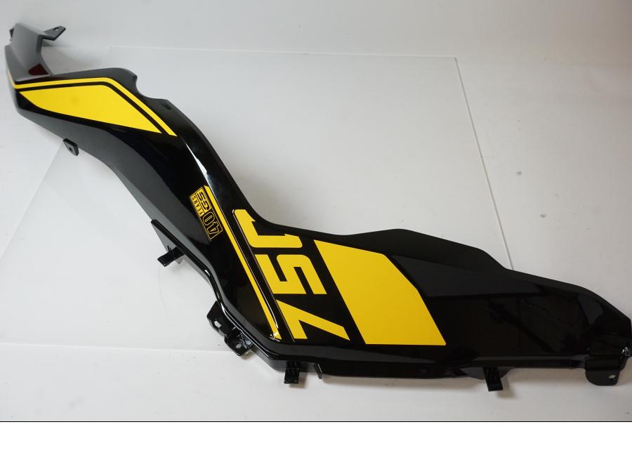 Baksidan på Sidkåpa från en BMW F 750 GS -2022 motorcykel.