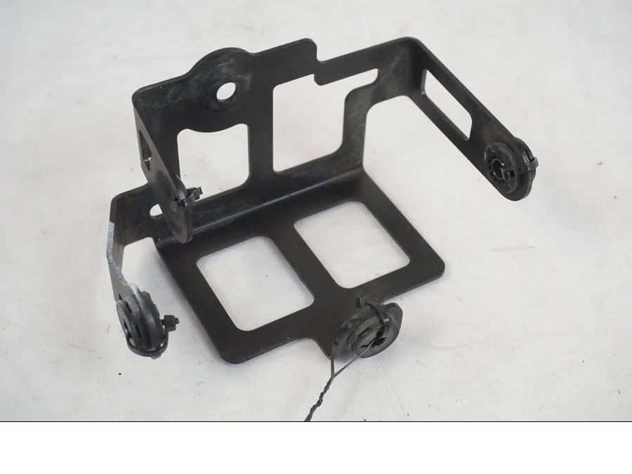 Framsidan på ABS Låda från en Husqvarna 701 SUPERMOTO ABS -2016 motorcykel.