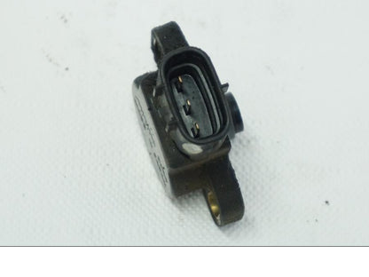 Vänster sida på TPS från en Yamaha TDM 850 -1998 motorcykel.