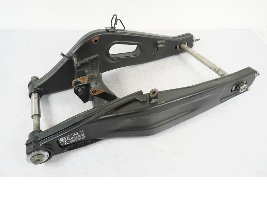 Framsidan på Sving från en Yamaha MT-07 -2018 motorcykel.