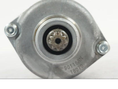 Höger sida på Startmotor från en Kawasaki Z 900 -2019 motorcykel.