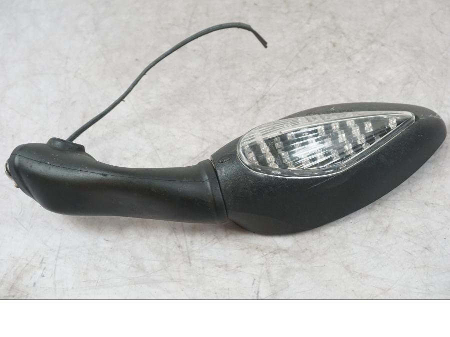 Extrabild2 på Backspegel från en Buell 1125 R -2008 motorcykel.