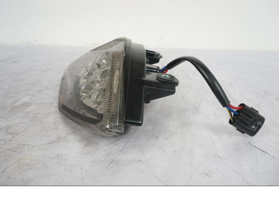 Snett nerifrån på Baklampa från en Kawasaki Versys 650 -2014 motorcykel.