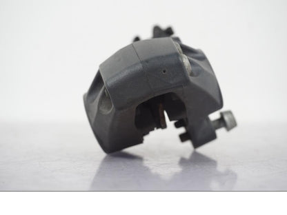 Vänster sida på Bromsok från en BMW R 1200 GS -2005 motorcykel.