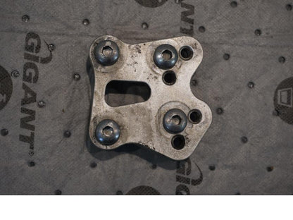 Framsidan på Fotpinnefäste inre från en Suzuki GSX-R 1000 -2008 motorcykel.