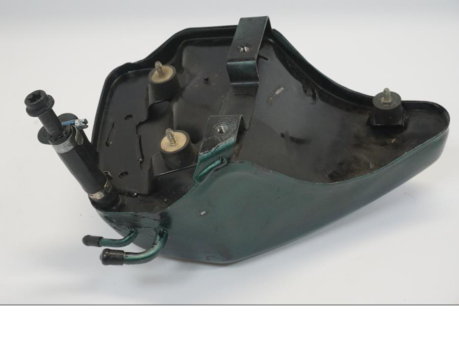 Snett uppifrån på Oljetank från en H-D Sportster 883 XL -1997 motorcykel.