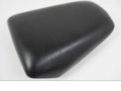 Framsidan på Sadel från en Honda CBR 125 R -2006 motorcykel.