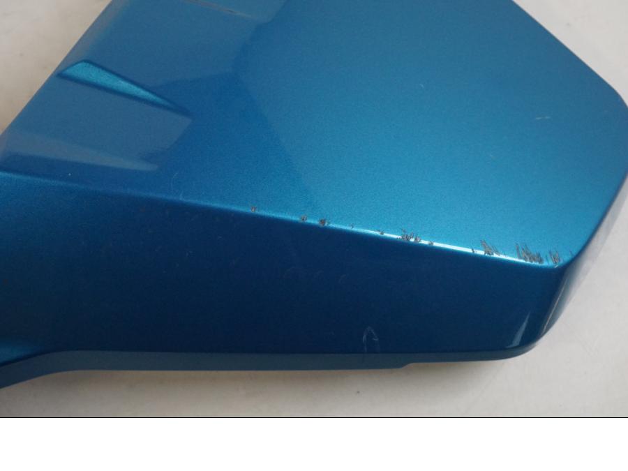 Baksidan på Sidopanel från en BMW C400X -2018 motorcykel.